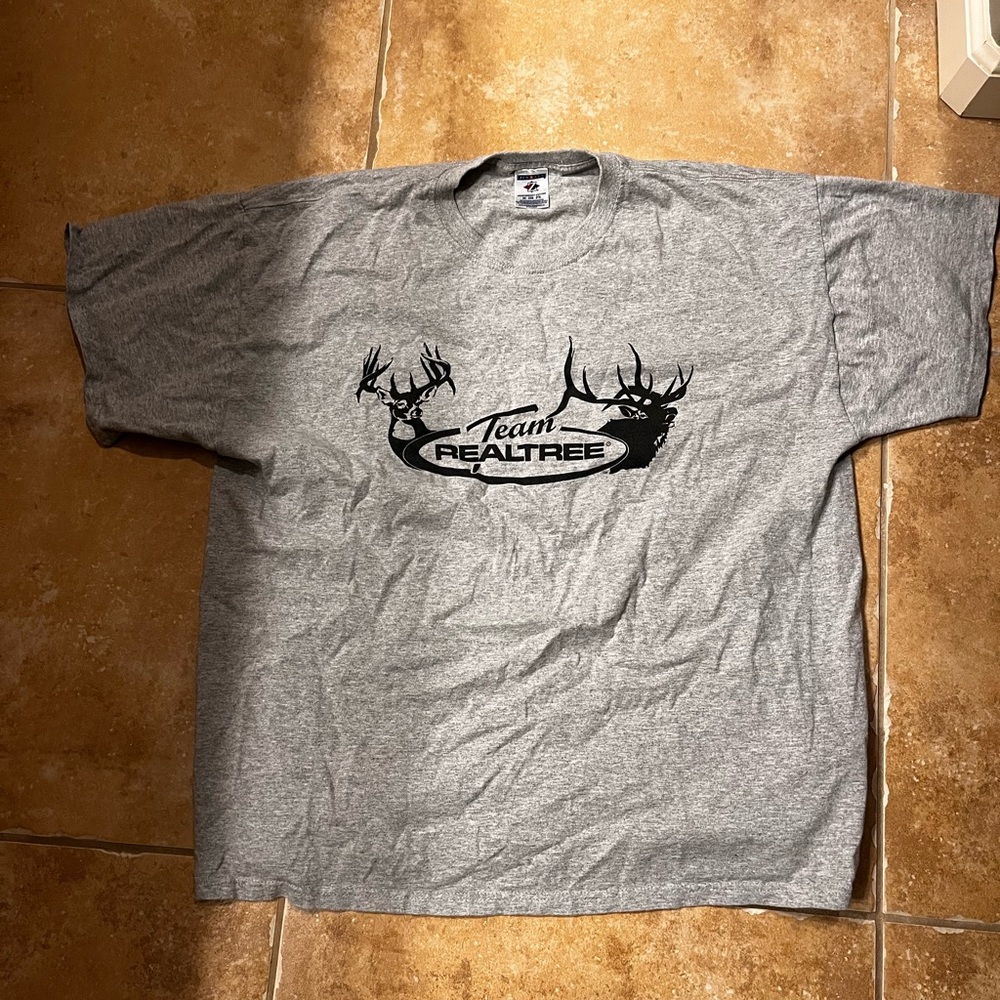 Grey graphic tee size 2X